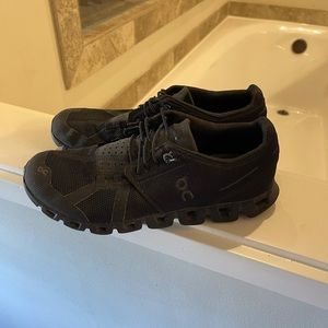 On Cloud tennis shoes